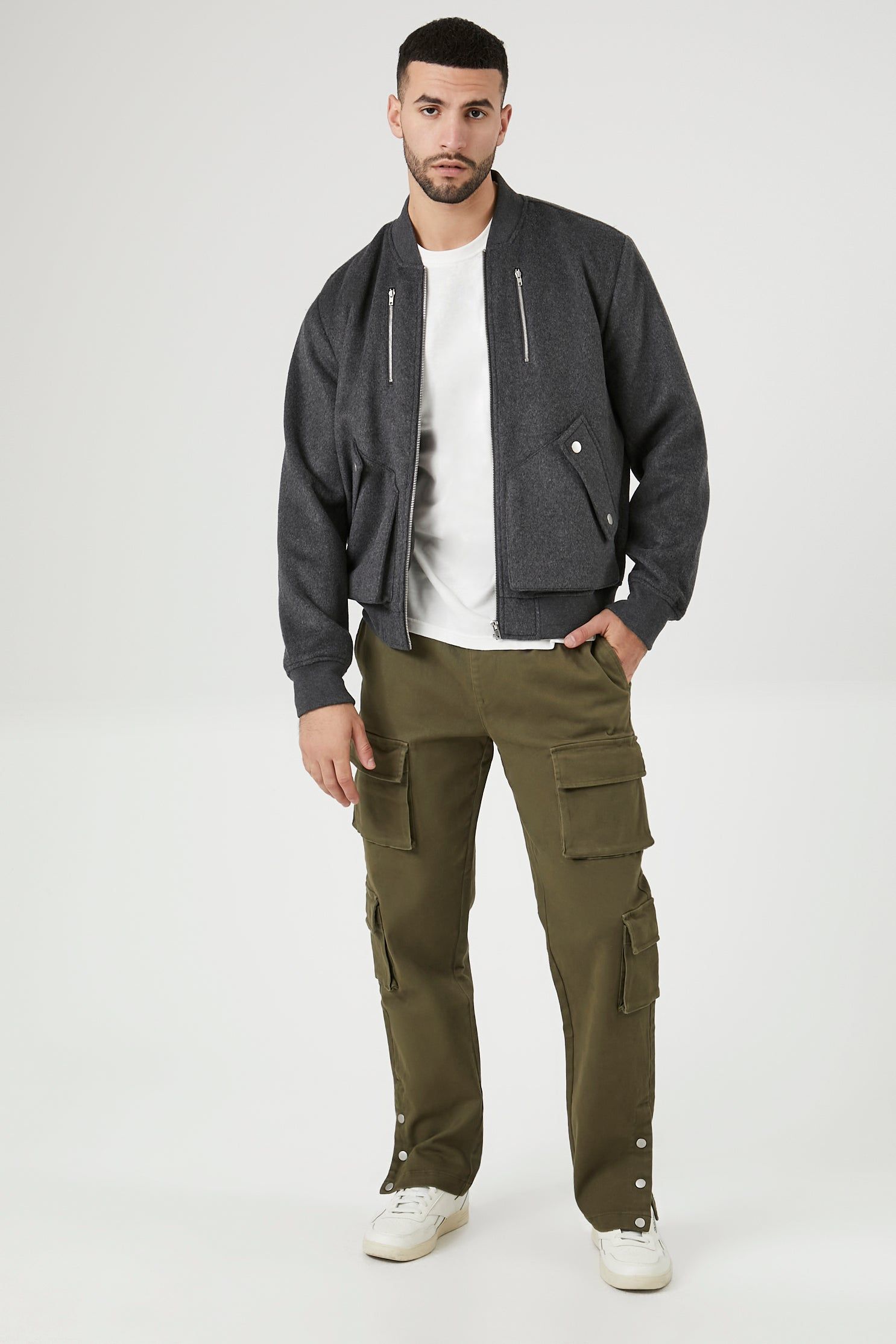 Jogger cargo avec ourlet boutonné sold by Urban Planet product image thumbnail 4