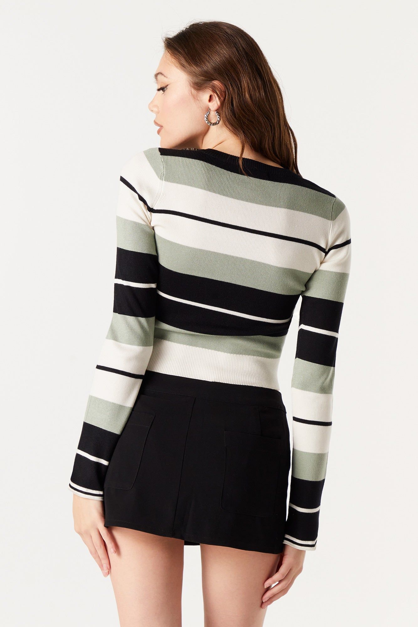 Chandail court en tricot rayé à encolure en V sold by Urban Planet product image thumbnail 2