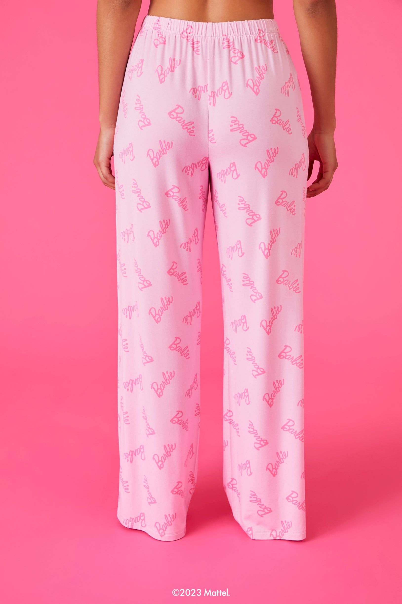 Pantalon de pyjama à imprimé Barbie™ sold by Urban Planet product image thumbnail 2