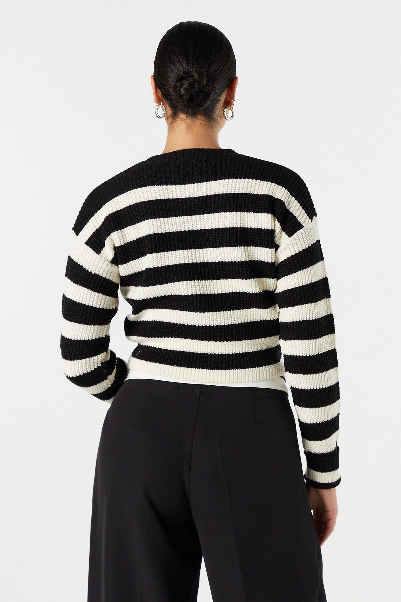 Chandail court en tricot rayé à manches longues sold by Urban Planet product image thumbnail 5