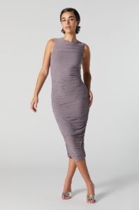 Robe midi sans manches en filet sold by Urban Planet