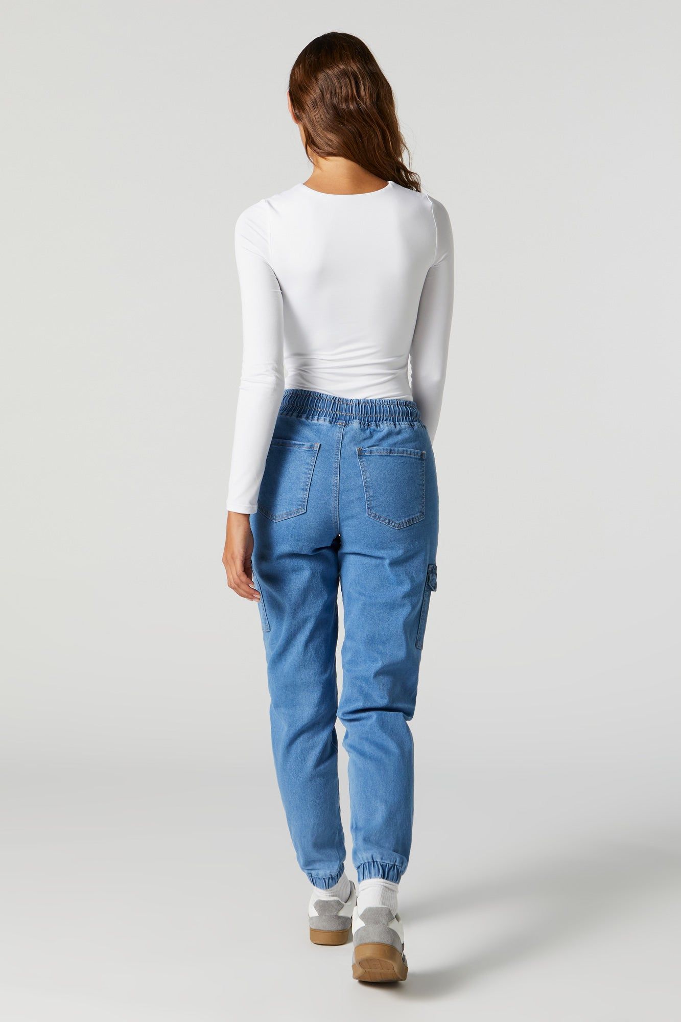 Jogger en denim délavé pâle sold by Urban Planet product image thumbnail 3