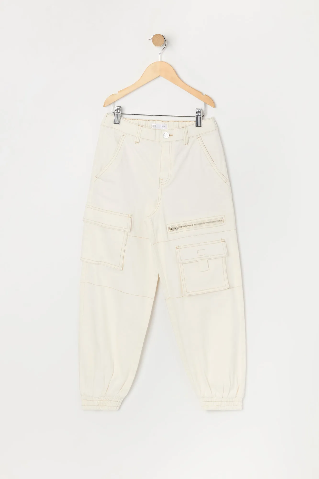 Jogger cargo à surpiqûres contrastantes avec fermeture à glissière pour fille sold by Urban Planet product image thumbnail 5