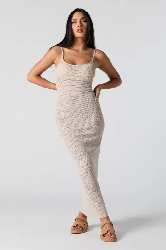 Robe maxi sans manches en tricot ajouré sold by Urban Planet
