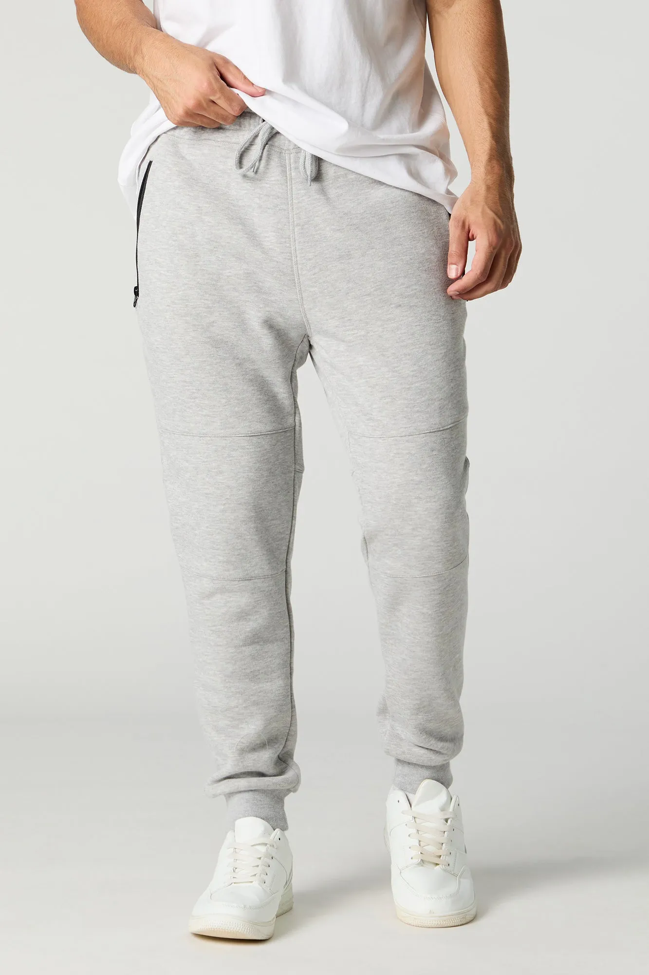 Jogger en molleton avec poches à fermeture à glissière et taille coulissante sold by Urban Planet