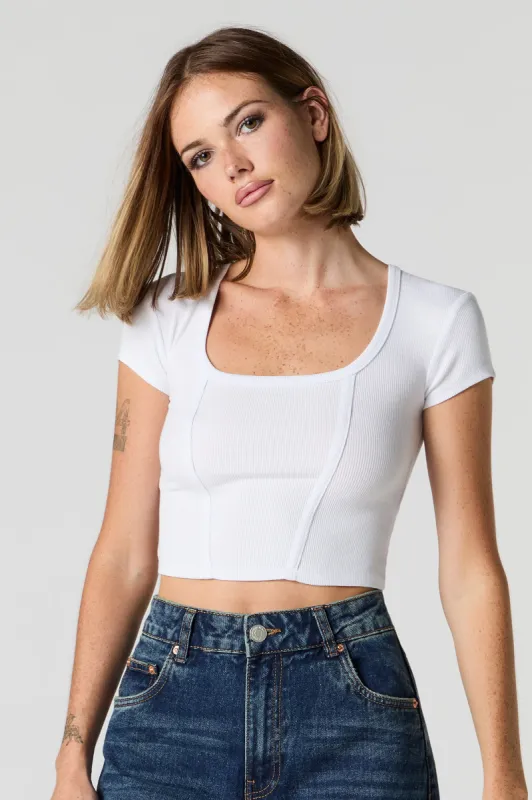 T-shirt ultracourt de style corset côtelé à encolure dégagée sold by Urban Planet
