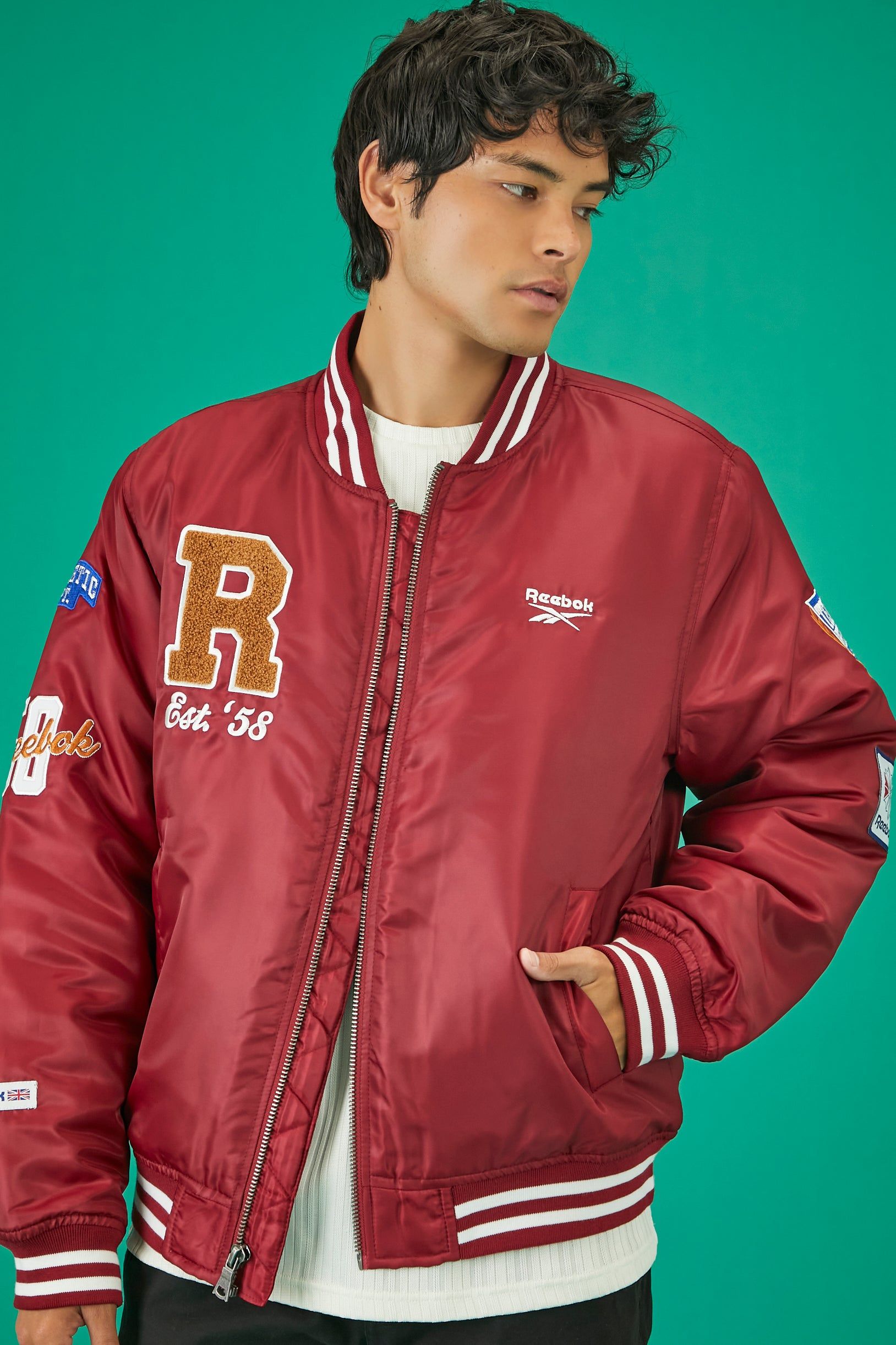 Blouson aviateur de style universitaire Reebok rayé unisexe sold by Urban Planet product image thumbnail 5