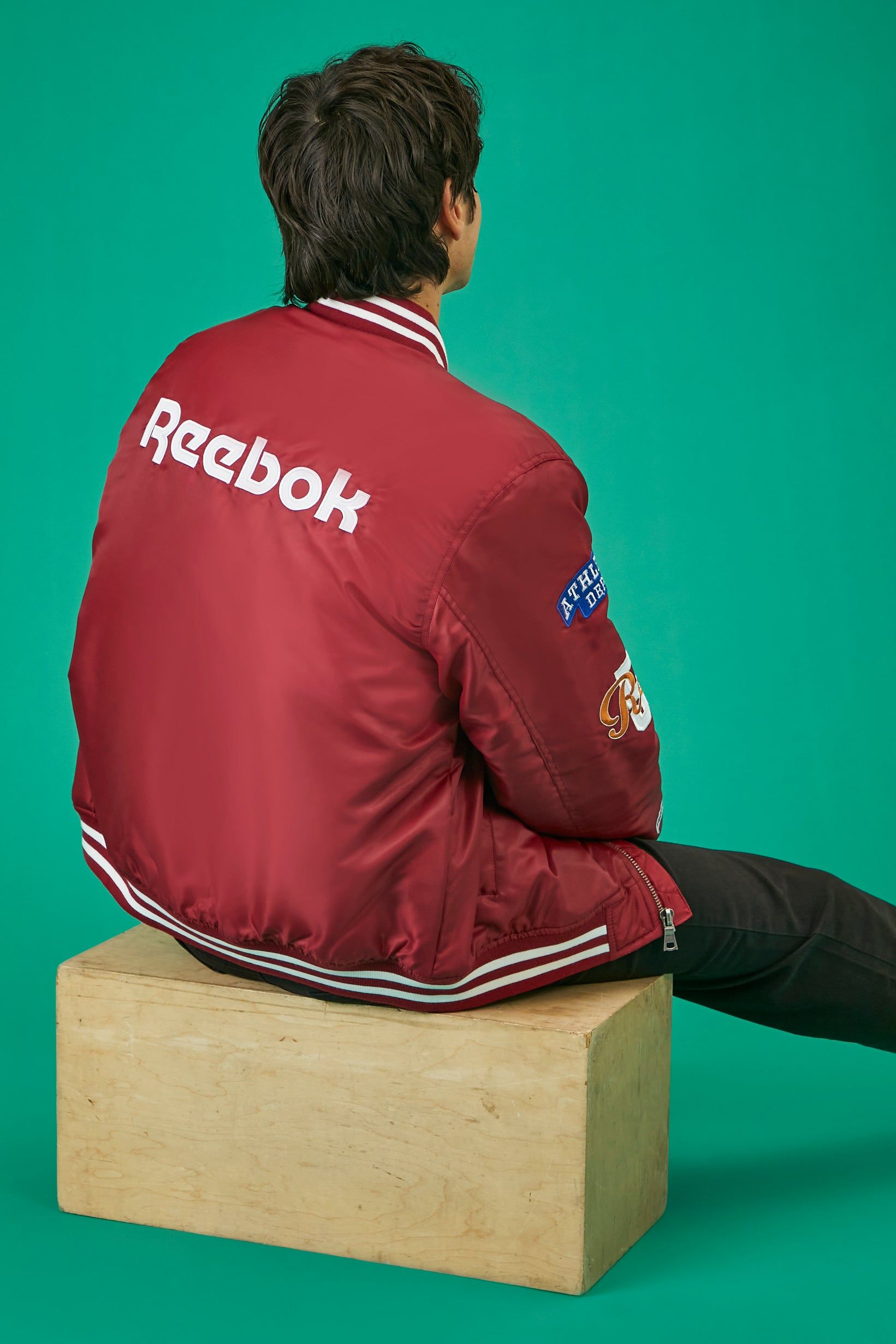 Blouson aviateur de style universitaire Reebok rayé unisexe sold by Urban Planet product image thumbnail 2