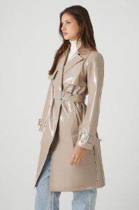 Trench en similicuir avec ceinture sold by Urban Planet