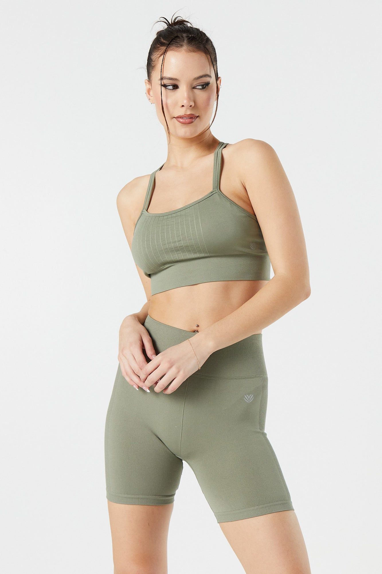 Soutien-gorge de sport sans couture à bretelles croisées sold by Urban Planet product image thumbnail 21