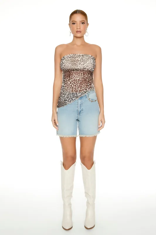 Bermuda en denim clouté sold by Urban Planet