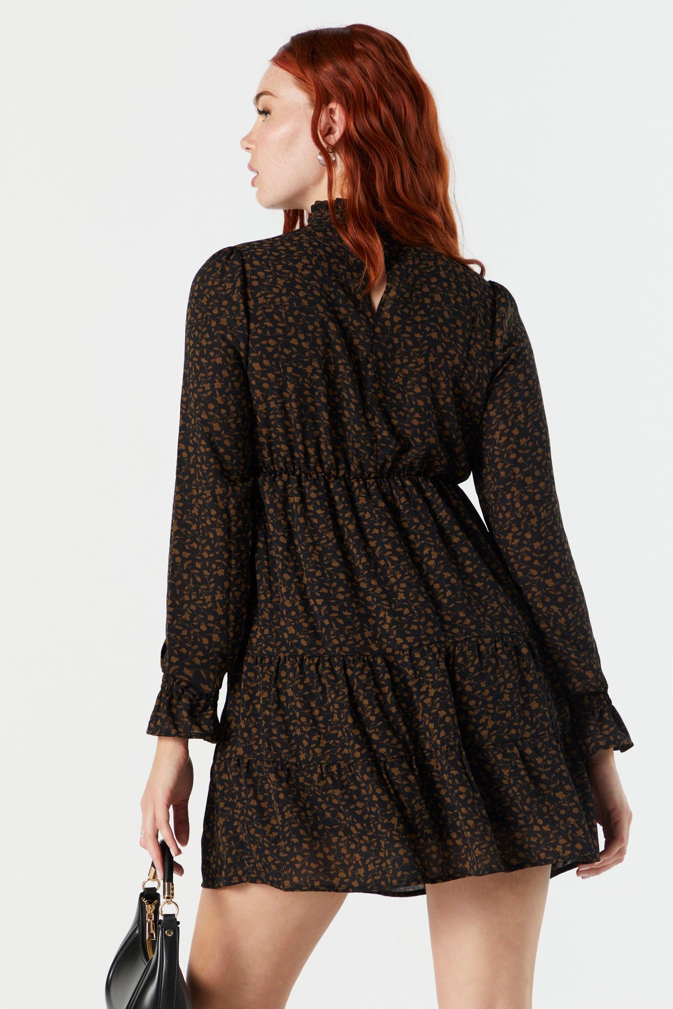 Minirobe volantée fleurie à col cheminée sold by Urban Planet product image thumbnail 2