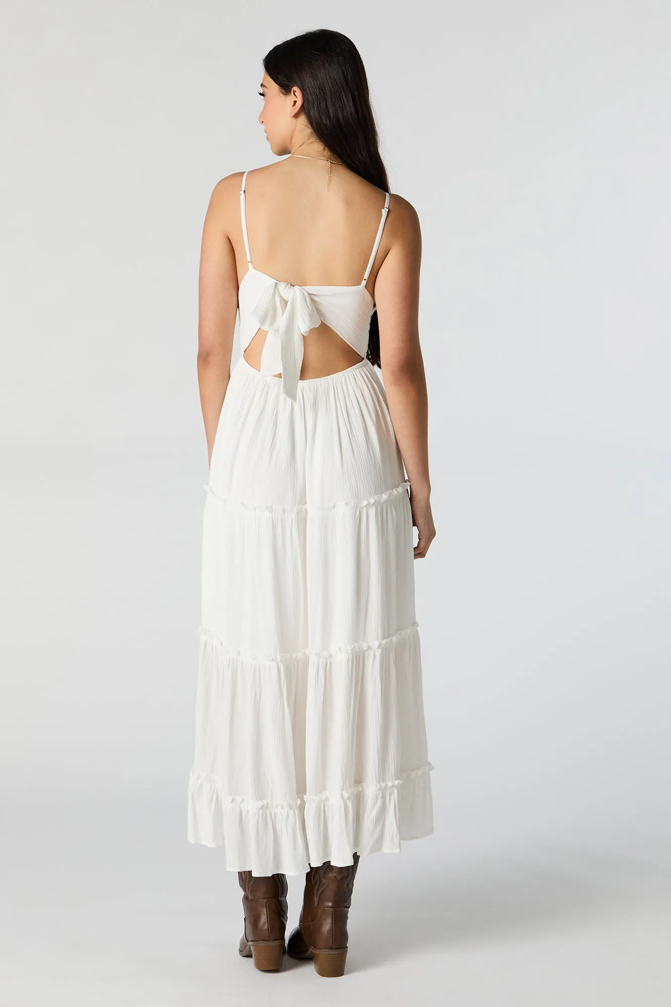 Lace Crochet Sweetheart Tiered Midi Dress sold by Urban Planet product image thumbnail 3