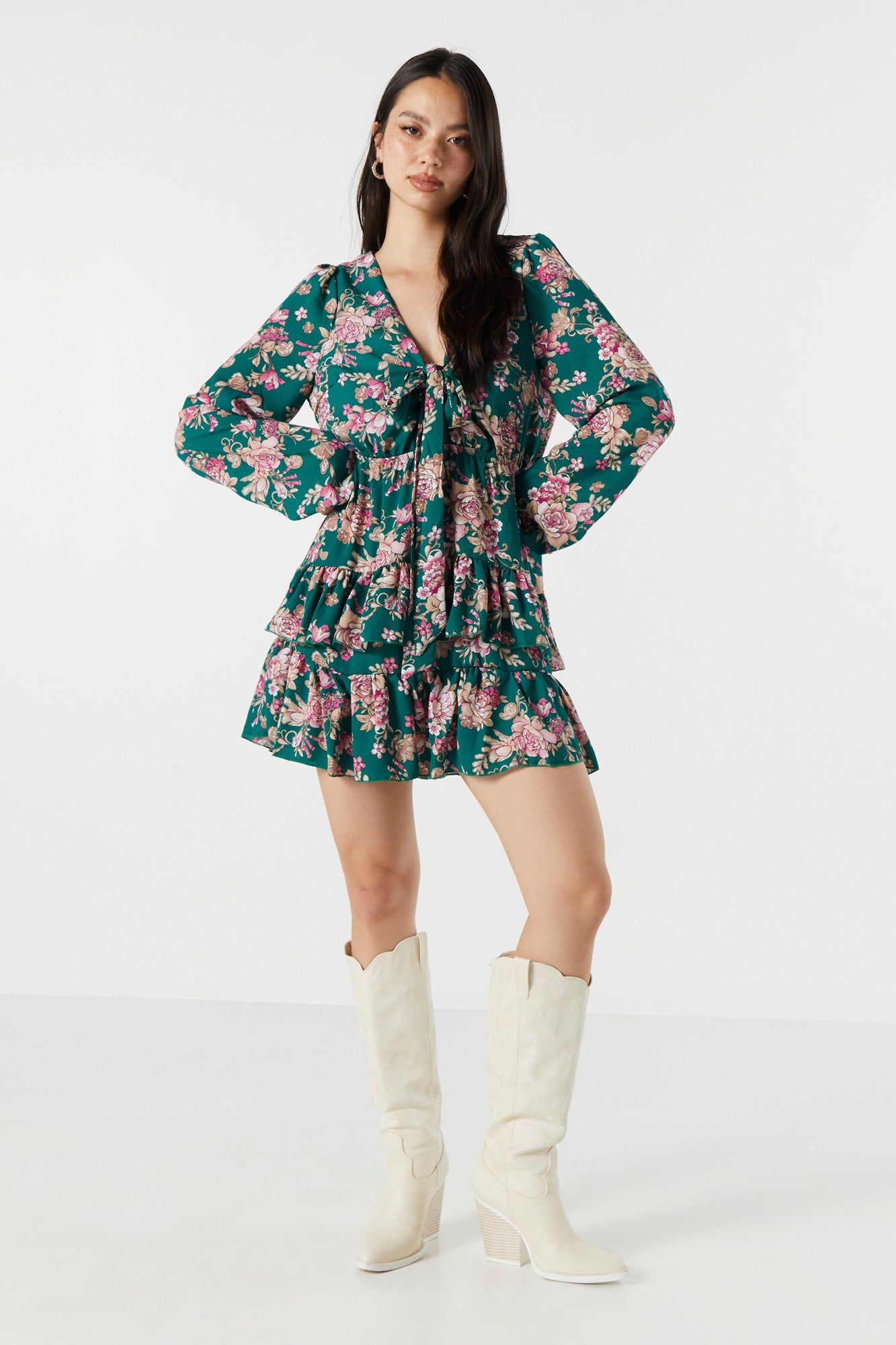 Minirobe fleurie à manches longues avec attache sold by Urban Planet product image thumbnail 3