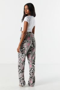 Pantalon de pyjama en peluche à imprimé Panda sold by Urban Planet
