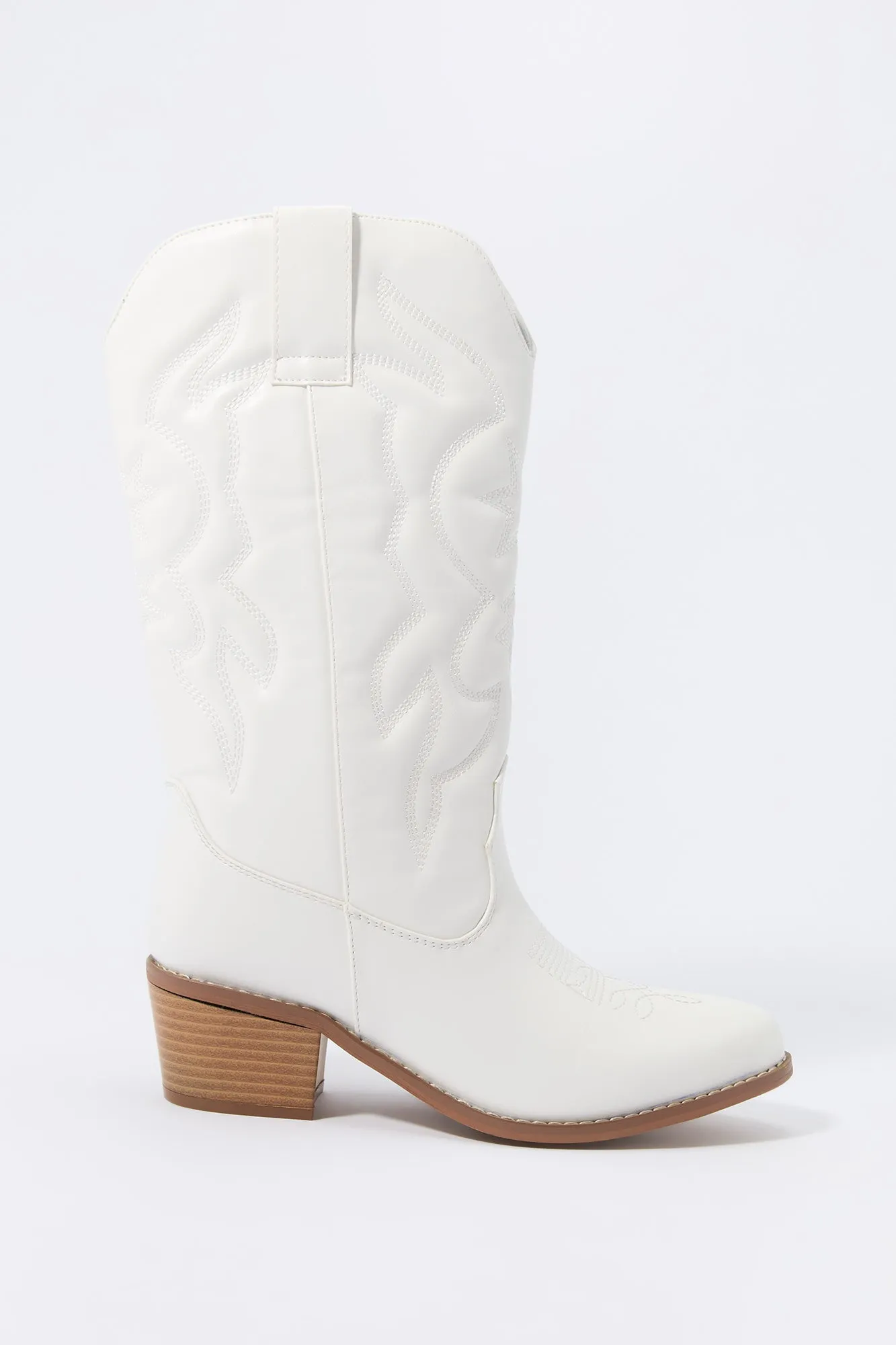 Bottes western hauts en similicuir sold by Urban Planet