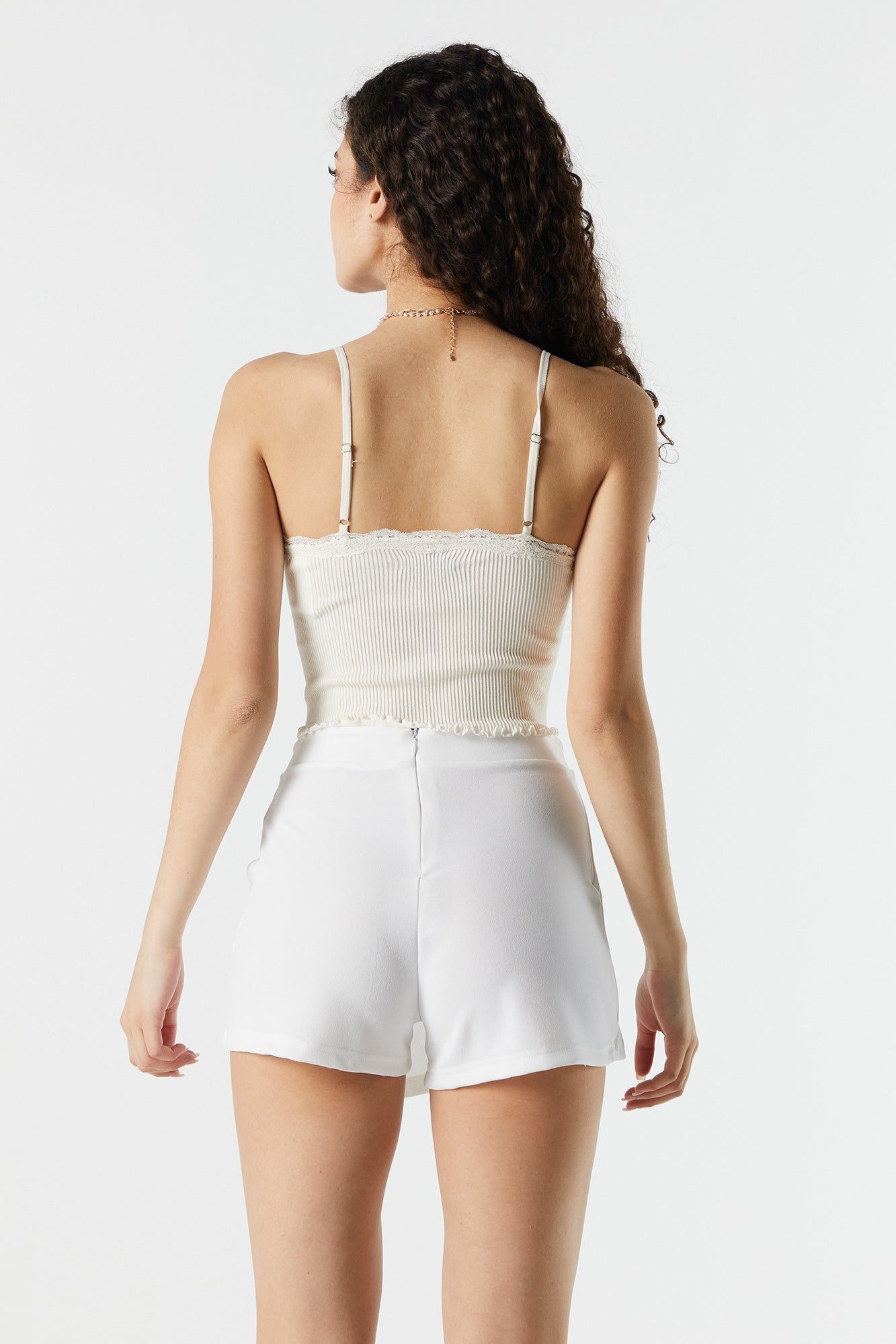 Camisole côtelée en V avec liséré de dentelle sold by Urban Planet product image thumbnail 5