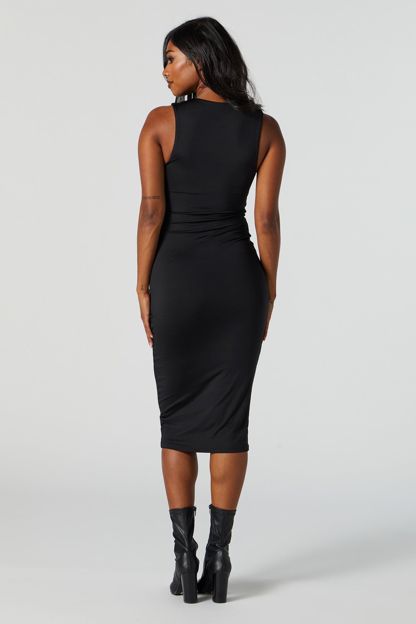 Contour Round Neck Midi Dress sold by Urban Planet product image thumbnail 2