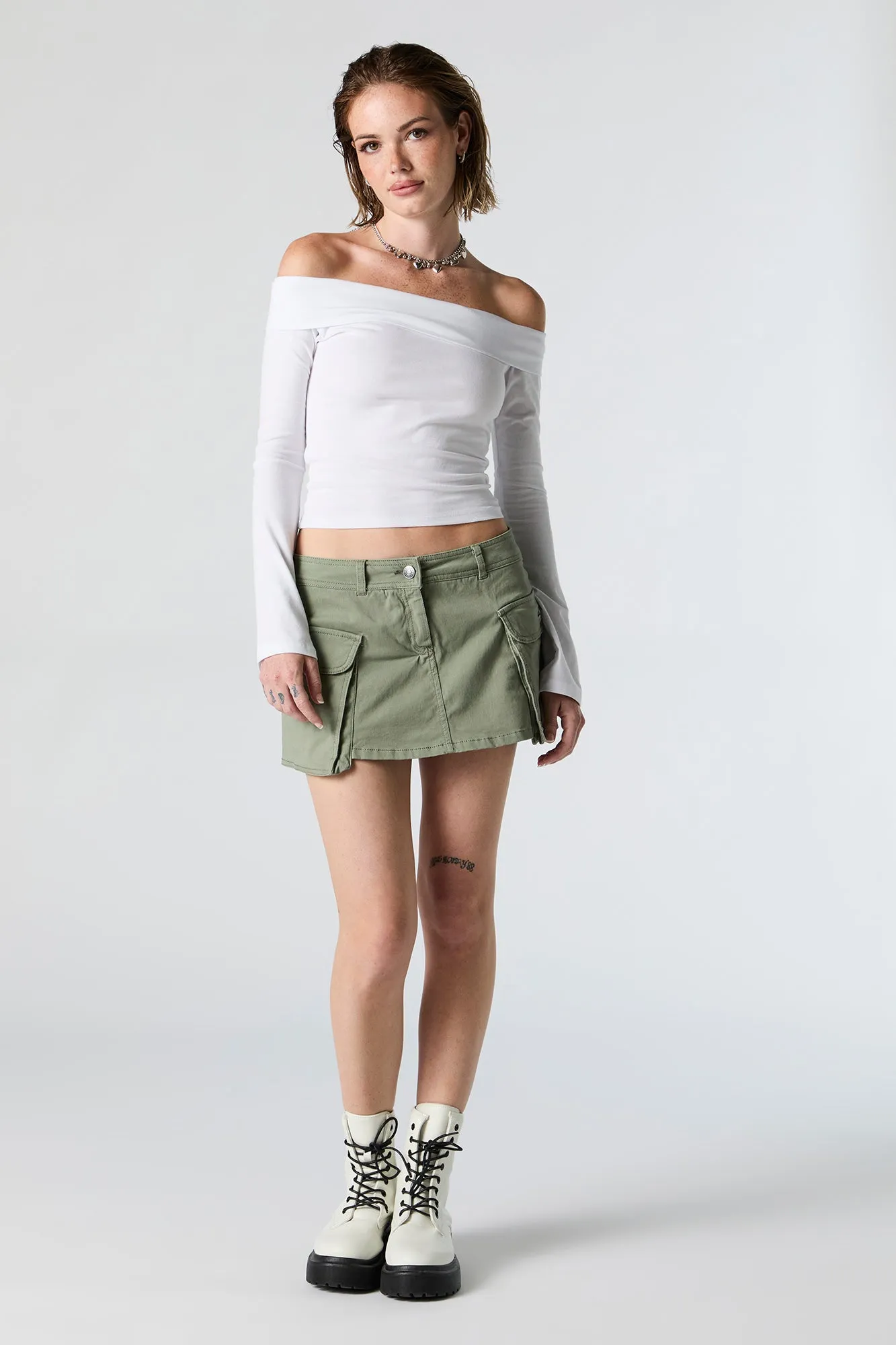 Jupe-short cargo à taille basse sold by Urban Planet product image thumbnail 3