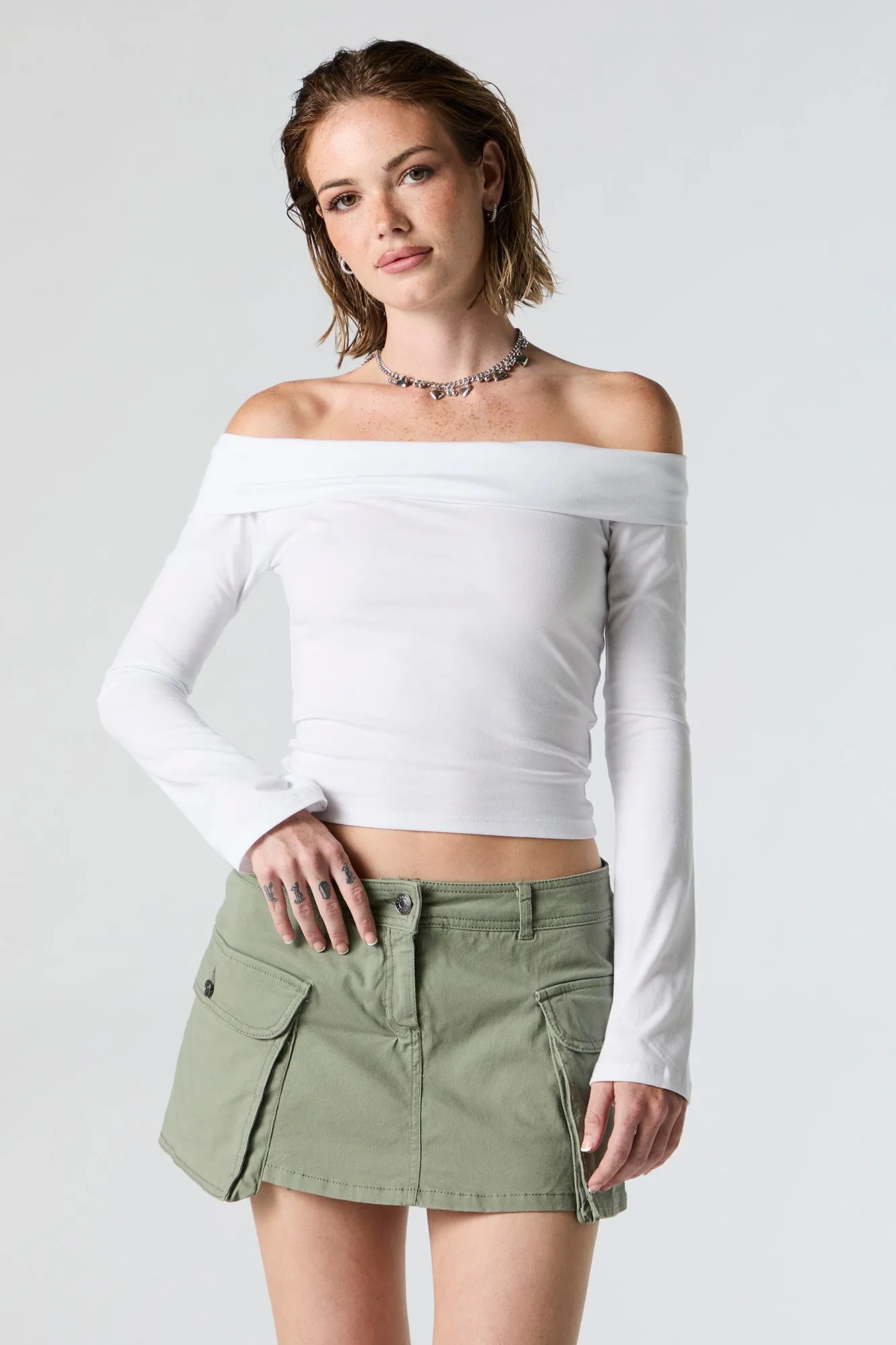 Jupe-short cargo à taille basse sold by Urban Planet