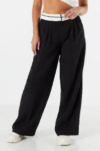 Pantalon à jambe large sold by Urban Planet