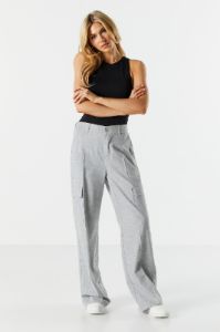 Pantalon cargo habillé sold by Urban Planet
