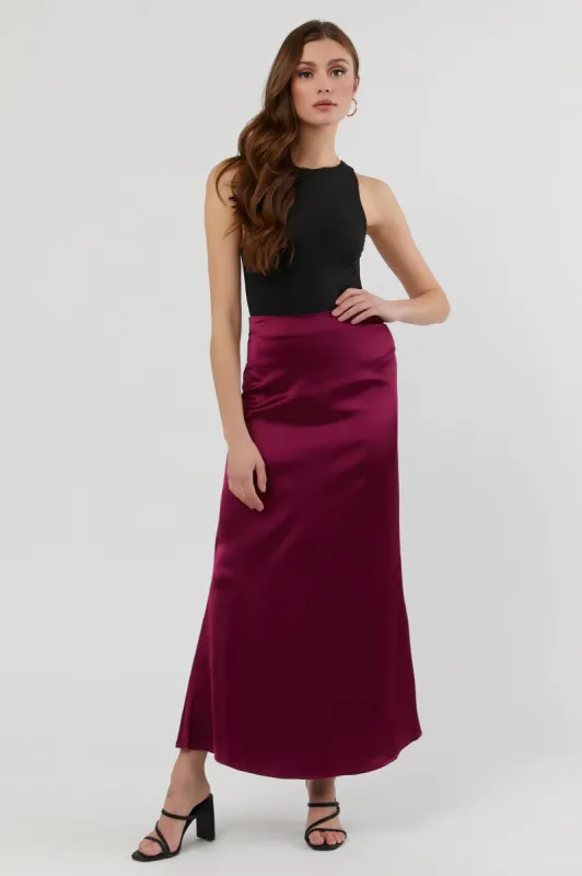 Jupe maxi évasée en satin sold by Urban Planet