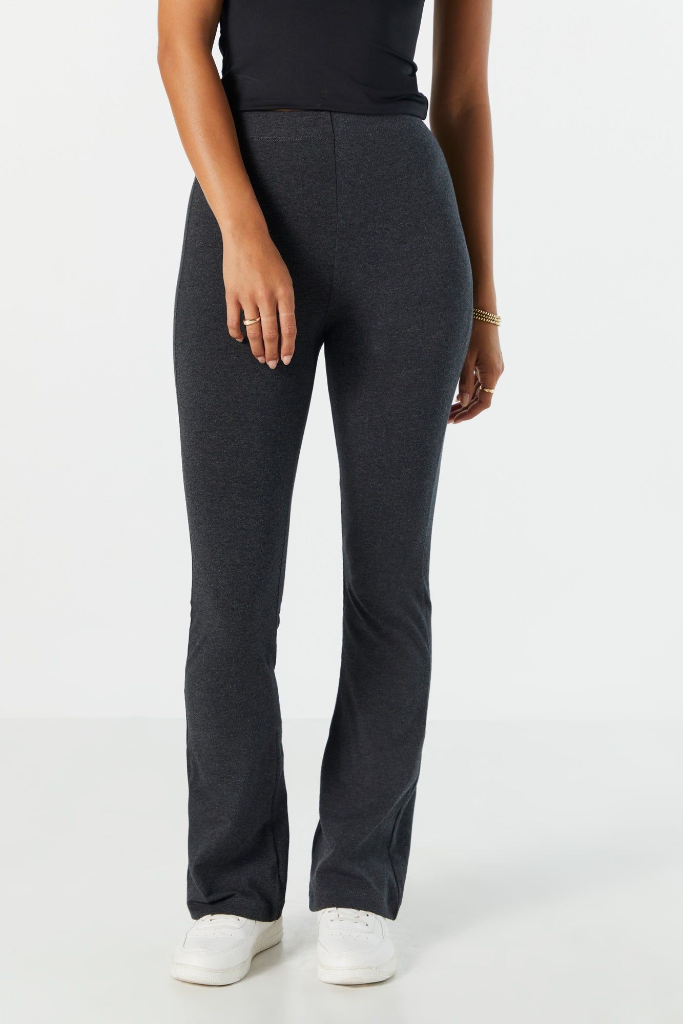 Pantalon à jambe évasée et taille haute sold by Urban Planet product image thumbnail 2