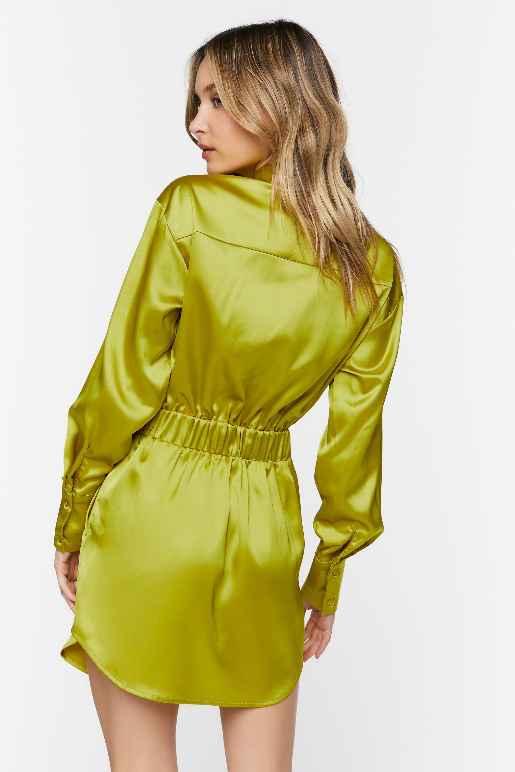Robe-chemise longueur mini en satin sold by Urban Planet product image thumbnail 2