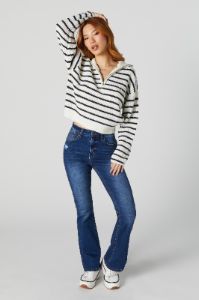 Jean à jambe évasée d'aspect usé délavé foncé sold by Urban Planet