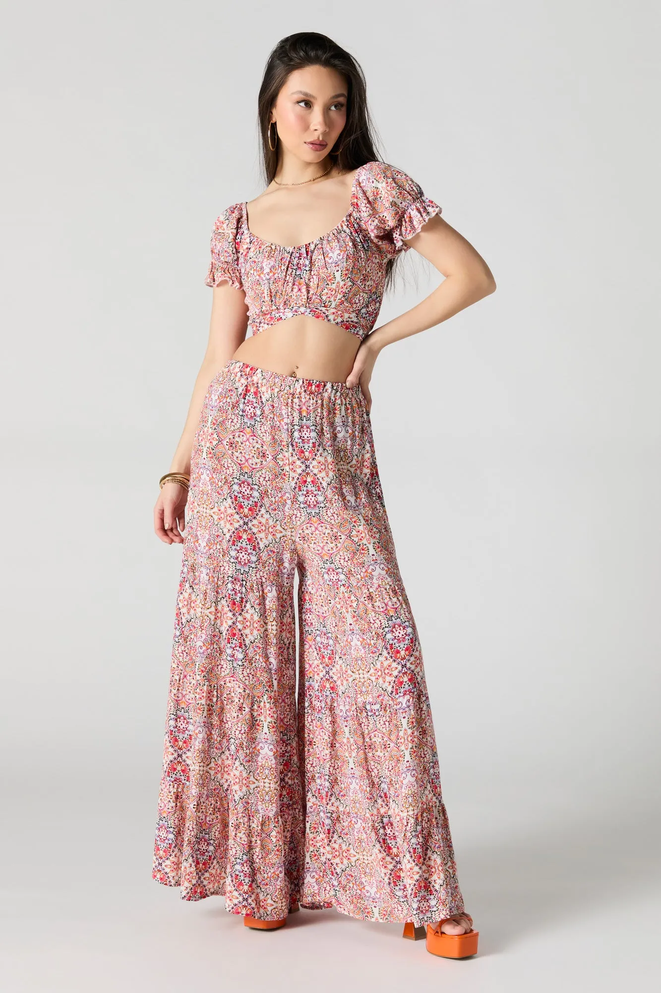 Haut court avec attache au dos et motif cachemire sold by Urban Planet product image thumbnail 3