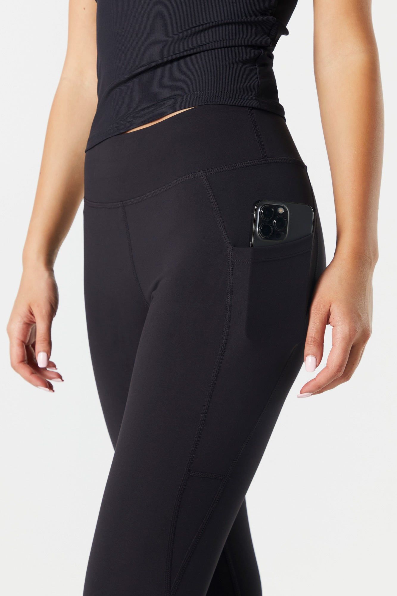 Legging Active avec poches latérales sold by Urban Planet product image thumbnail 4
