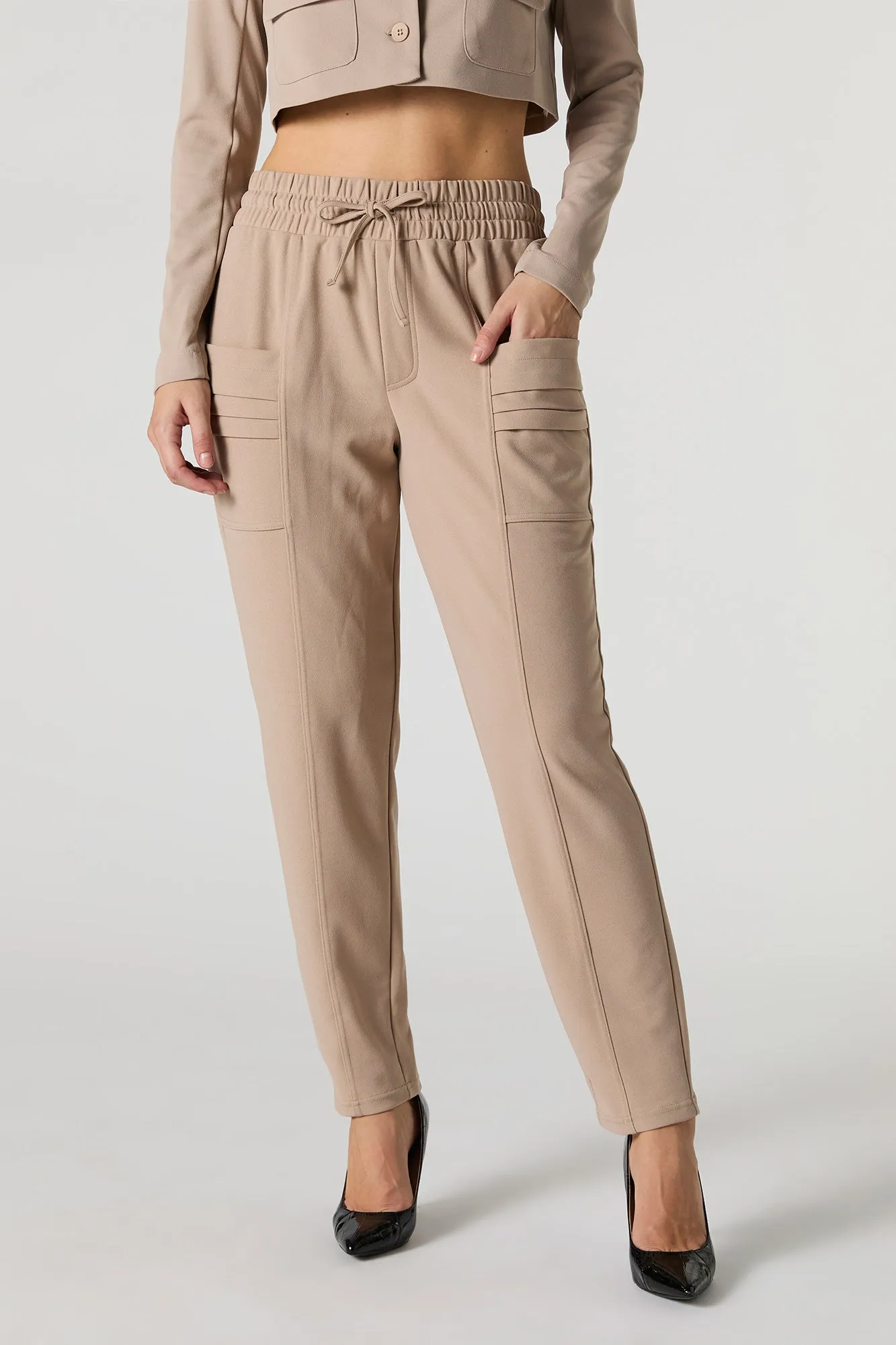Pantalon habillé court en crêpe à taille coulissante sold by Urban Planet product image thumbnail 5