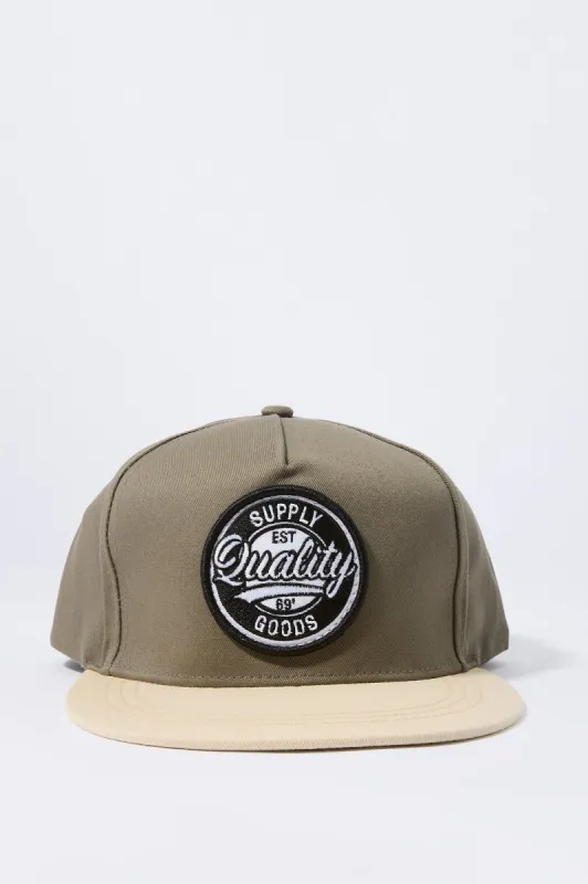 Casquette réglable avec motif brodé Supply Quality Goods sold by Urban Planet