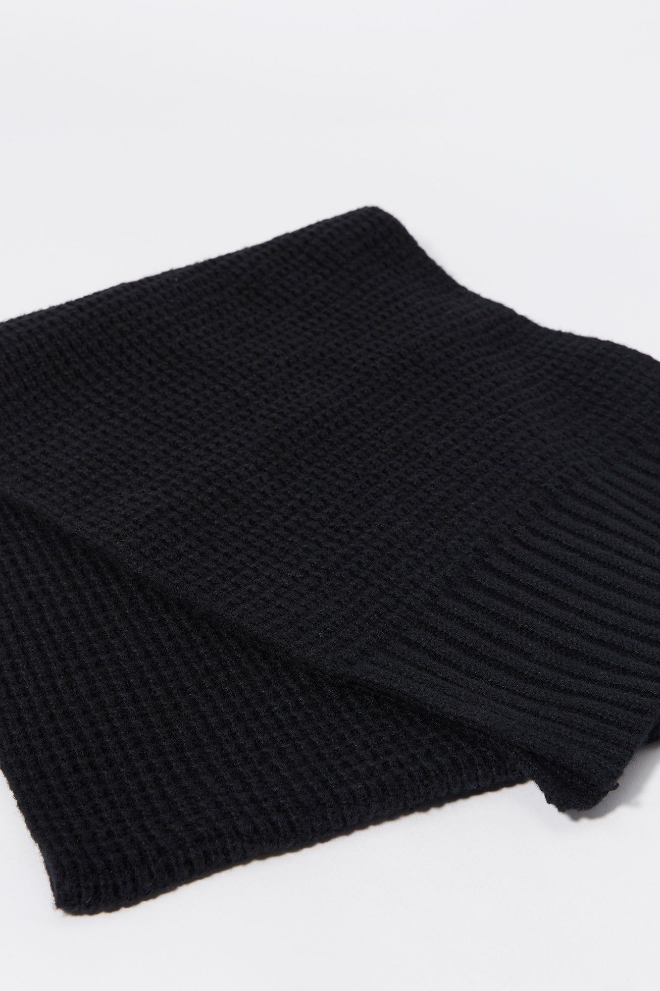 Écharpe en tricot gaufré sold by Urban Planet product image thumbnail 4