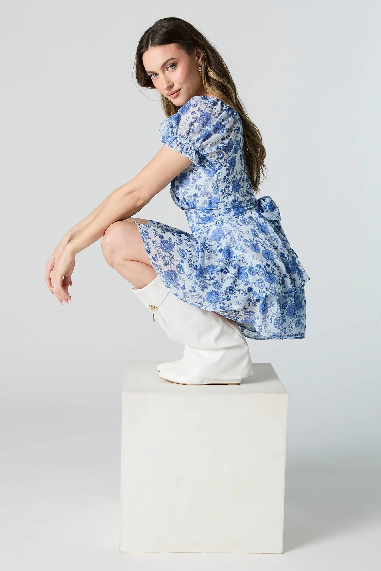 Combi-short volanté en chiffon avec motif cachemire sold by Urban Planet