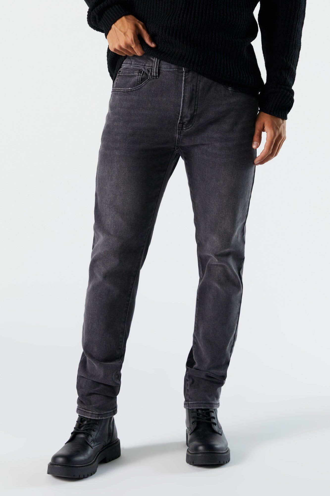 Jean en denim mince délavé gris sold by Urban Planet