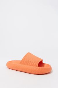 Mules éponge orange sold by Urban Planet