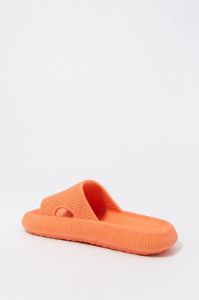 Mules éponge orange sold by Urban Planet