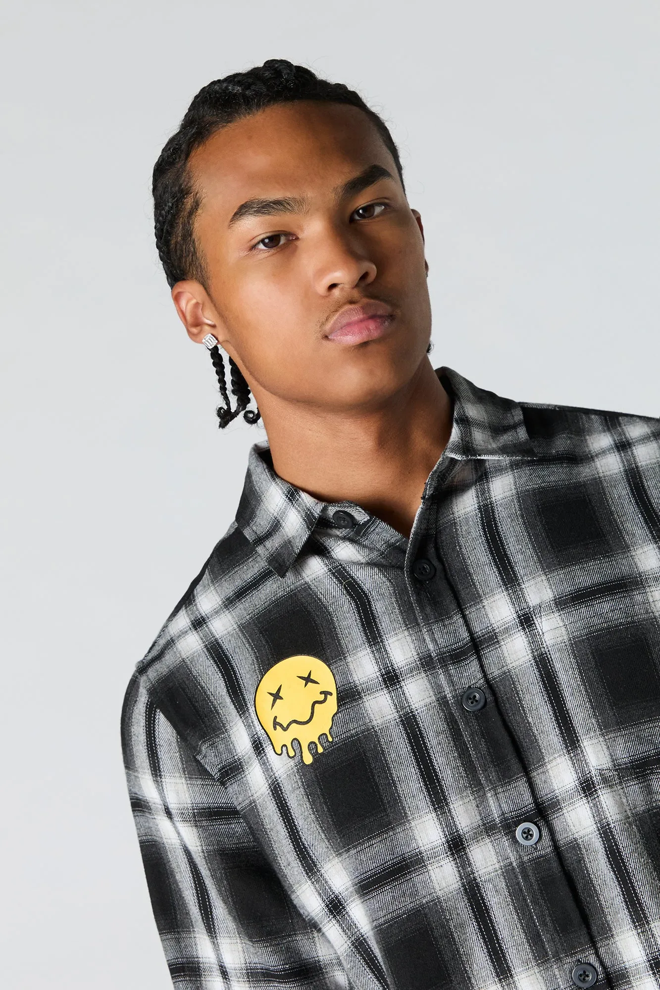 Haut boutonné à carreaux avec imprimé Dripping Smiley sold by Urban Planet product image thumbnail 4