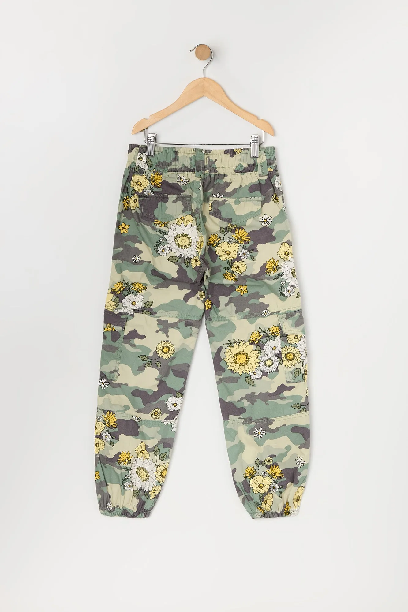 Jogger cargo fleuri avec motif camouflage pour fille sold by Urban Planet product image thumbnail 2
