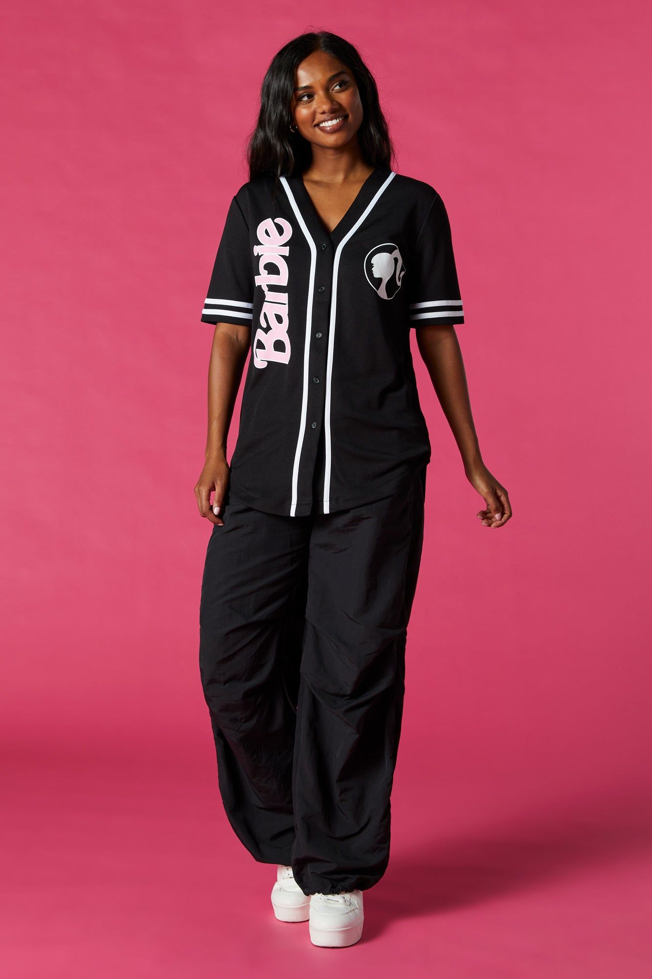 Jersey de baseball à imprimé Barbie™ sold by Urban Planet product image thumbnail 3