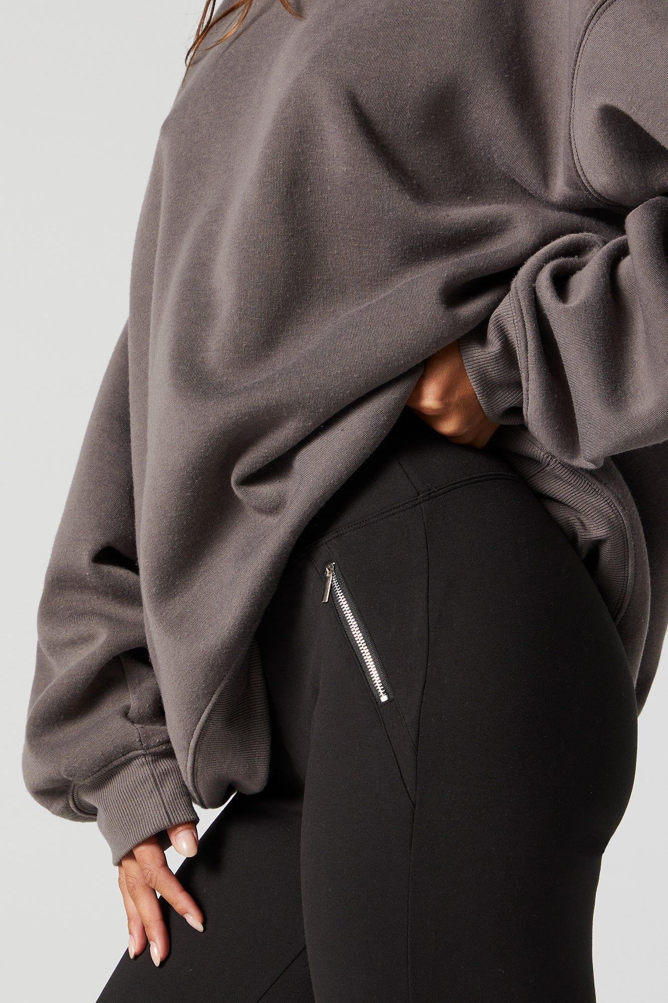 Solid Zip Pocket Legging sold by Urban Planet product image thumbnail 4