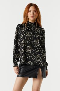 Blouse fleurie noire à col cheminée sold by Urban Planet