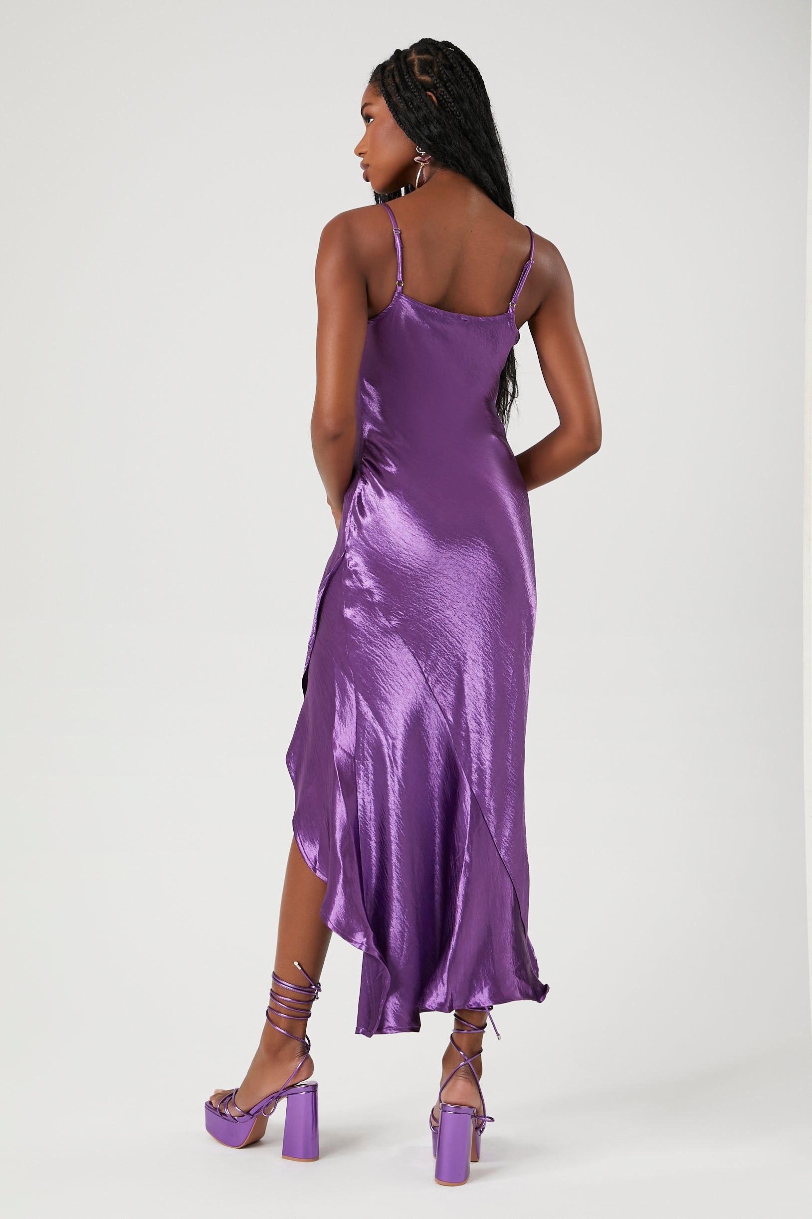 Robe asymétrique à enfiler en satin métallisé sold by Urban Planet product image thumbnail 7