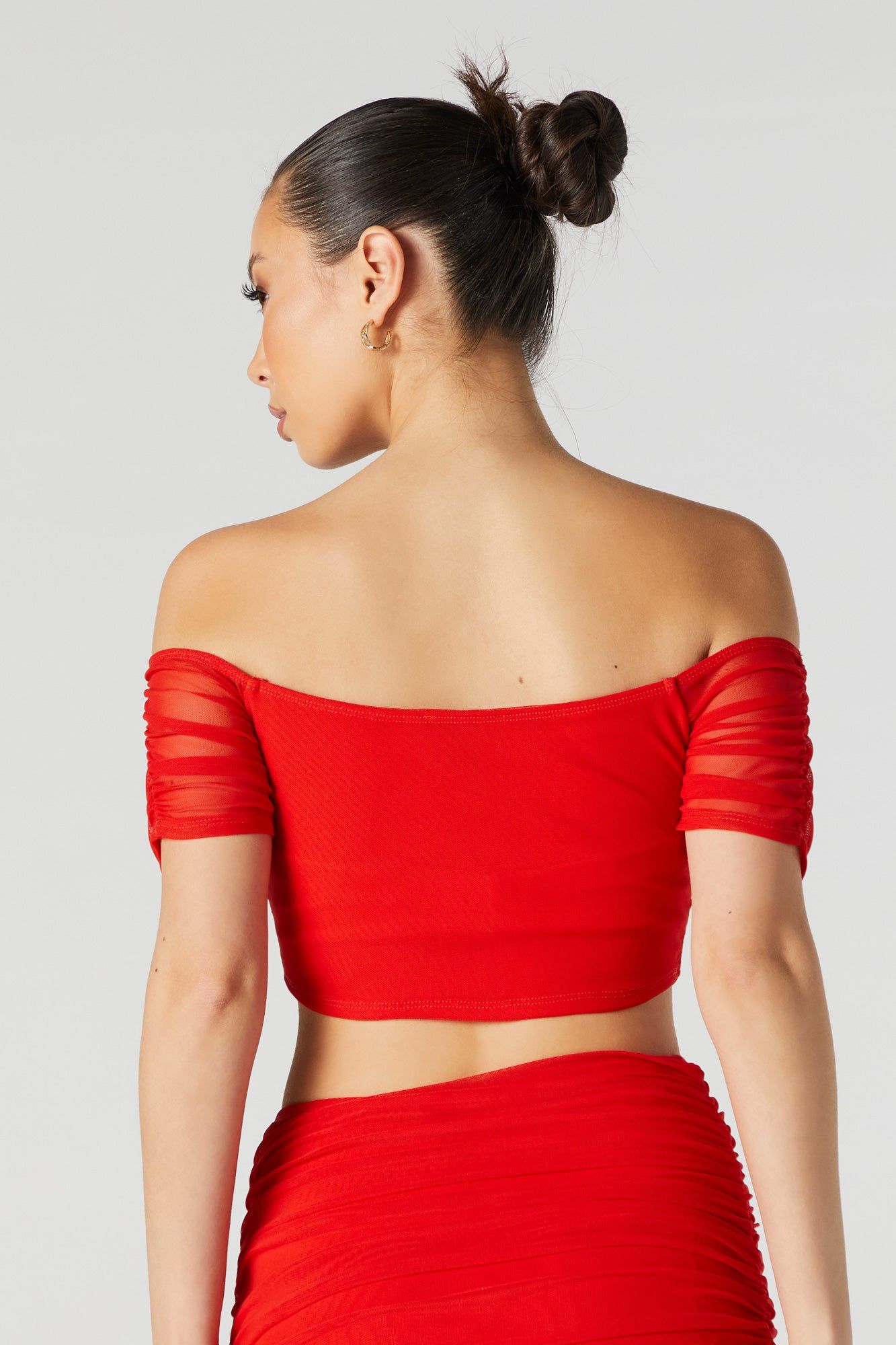 Haut court en filet ruché avec décolleté en coeur sold by Urban Planet product image thumbnail 2