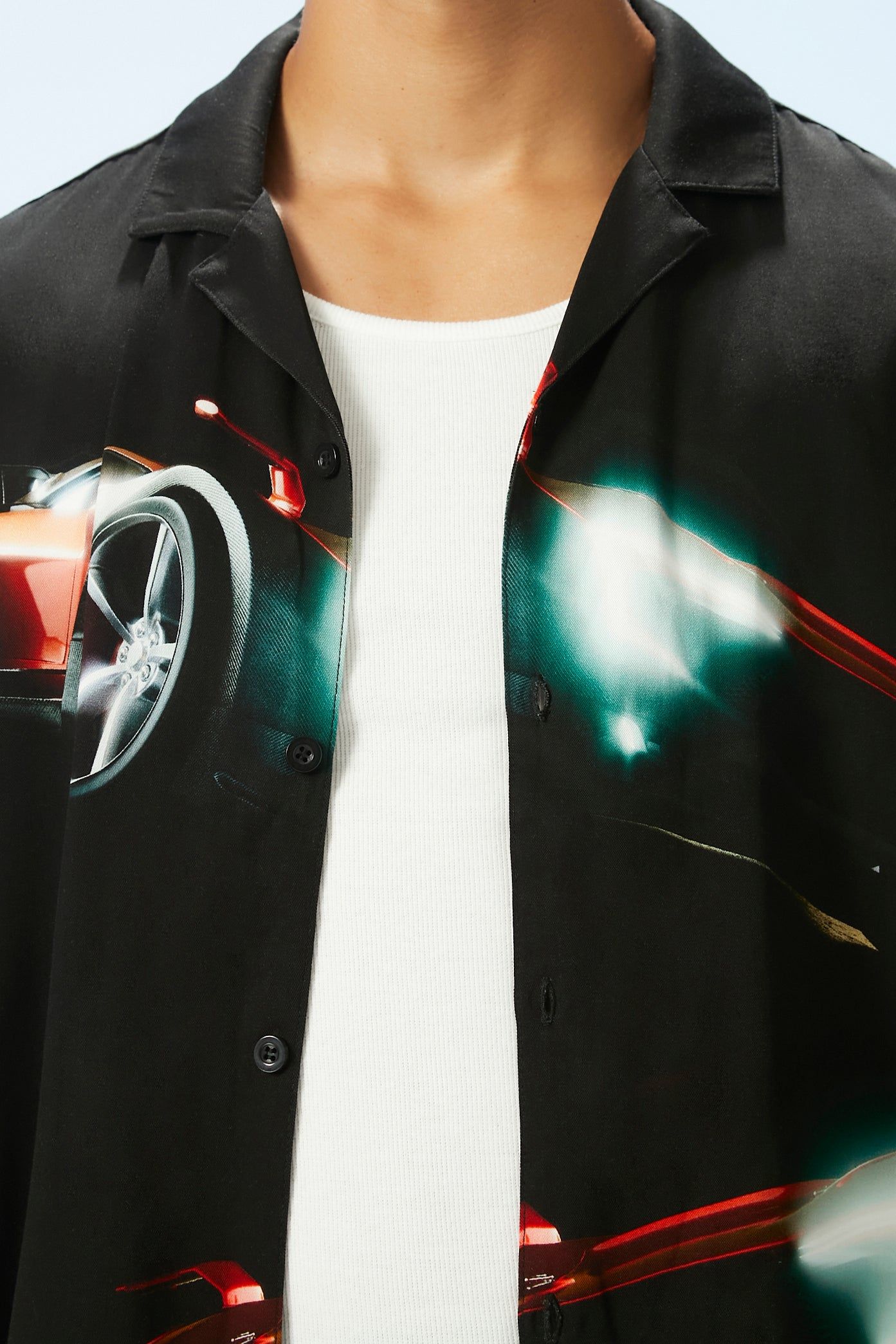 Haut boutonné avec motif abstrait de voiture sold by Urban Planet product image thumbnail 5