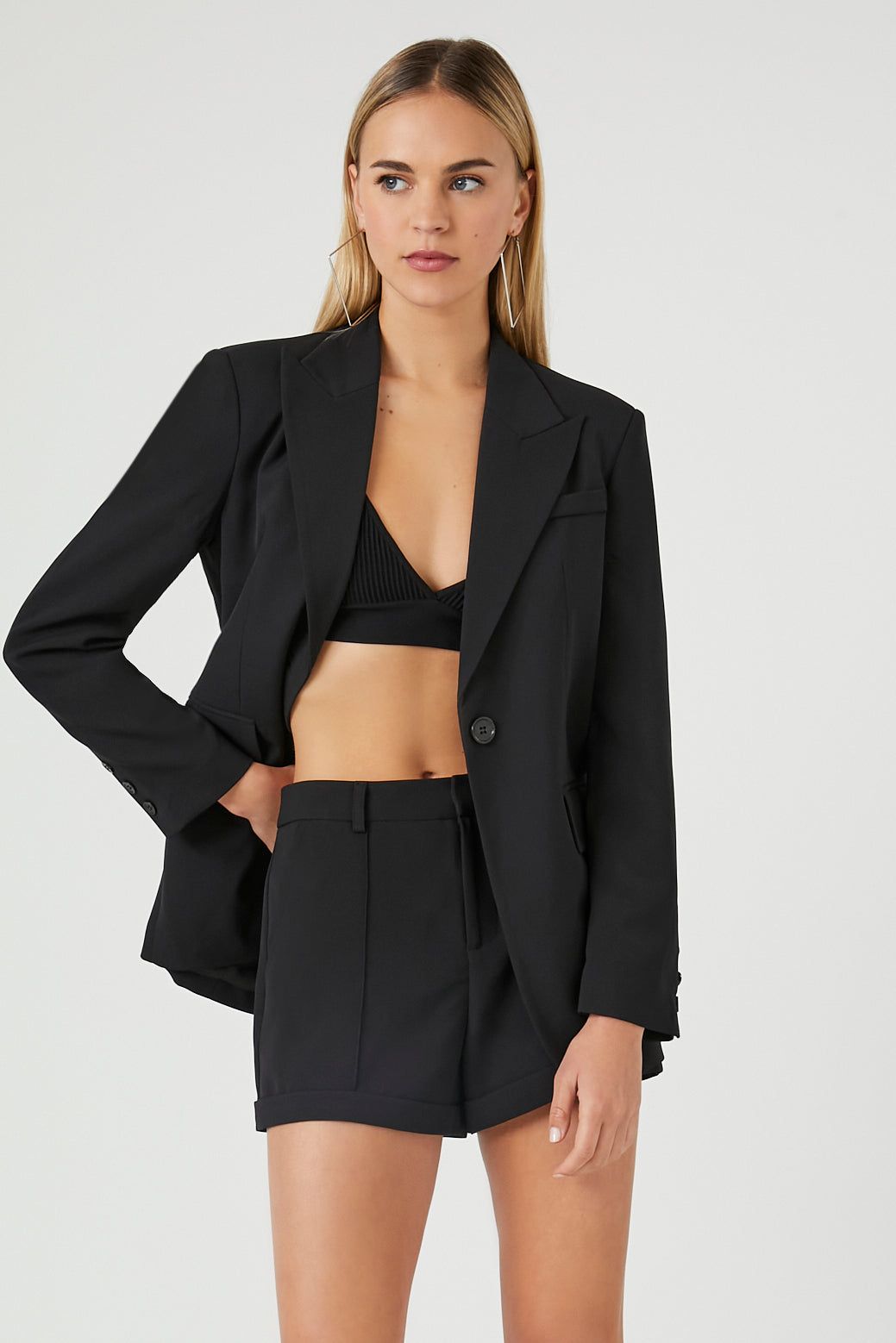 Short habillé à taille haute sold by Urban Planet