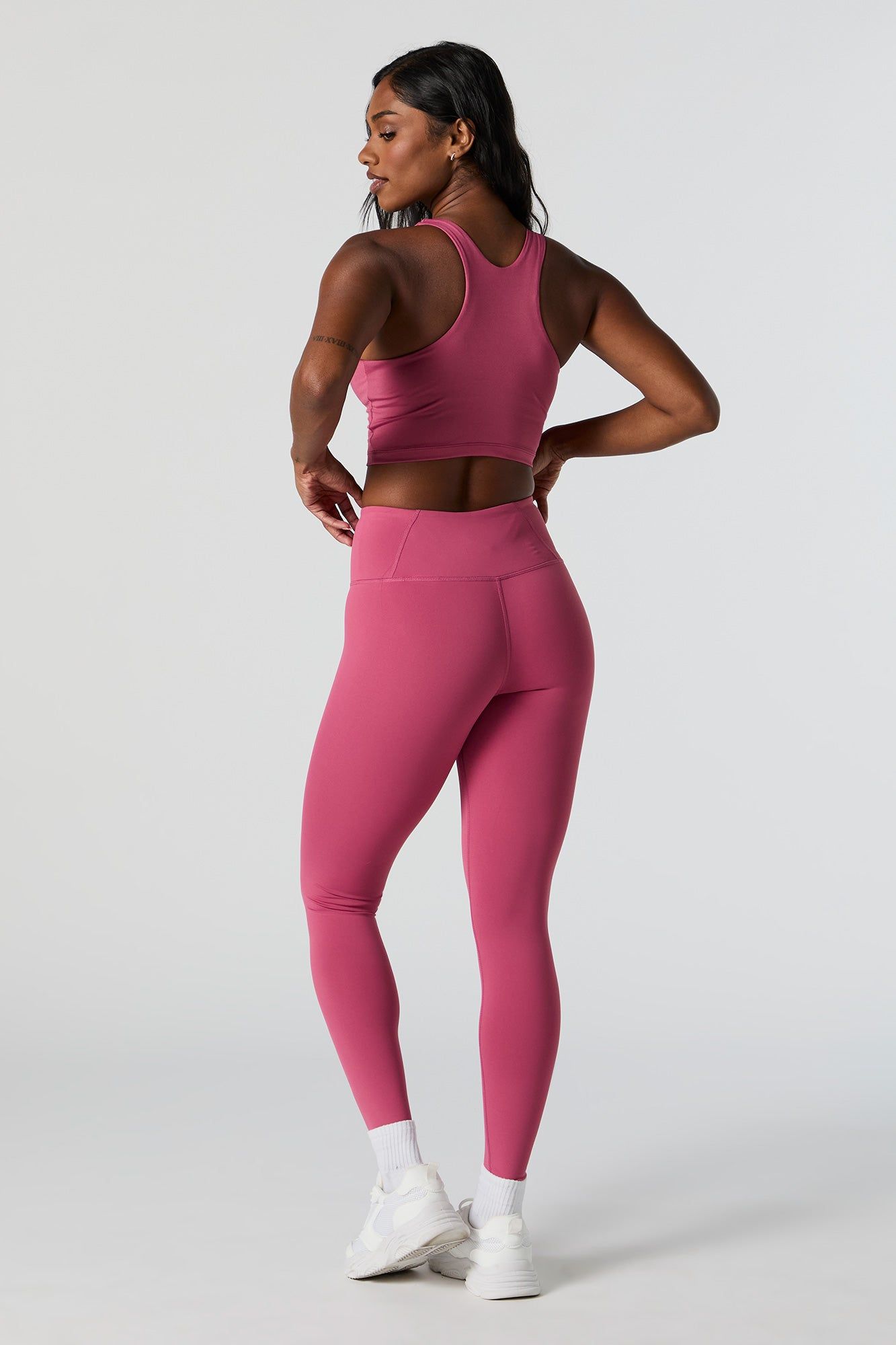Legging Active à taille haut avec poches arrière sold by Urban Planet product image thumbnail 3
