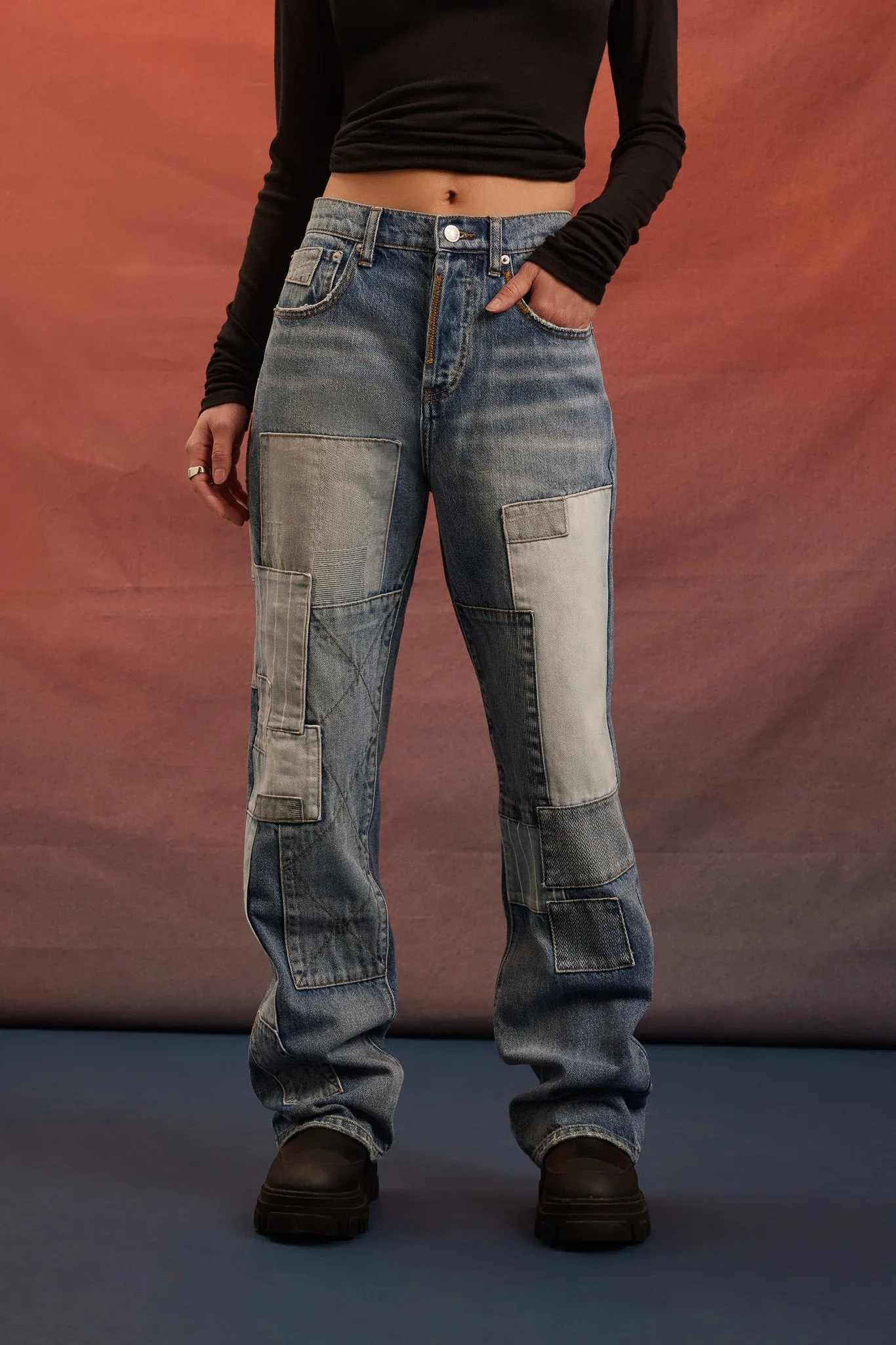 Jean avec empiècement Rebel Moon sold by Urban Planet product image thumbnail 2